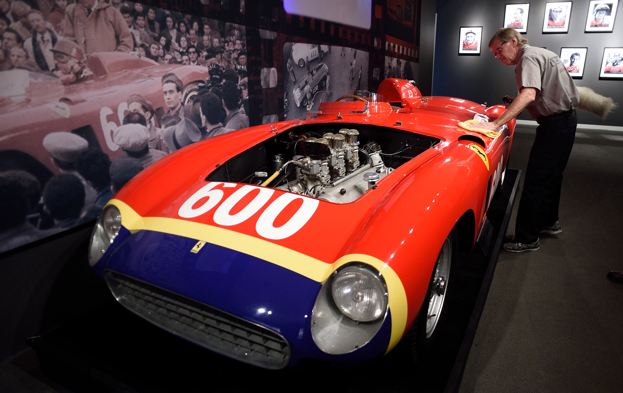 Откуда такие цены: названы ТОП-5 самых дорогих авто в истории